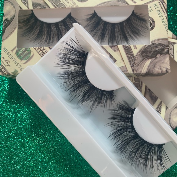 Bag with lash style “Baller” 💚 - Picture 1 of 2